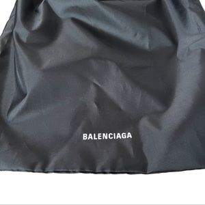 Balenciga nylon dust travel bag